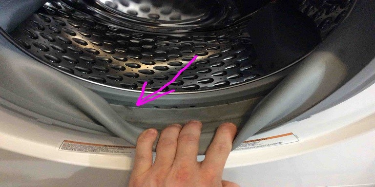 دلایل نشت آب از زیر ماشین لباسشویی